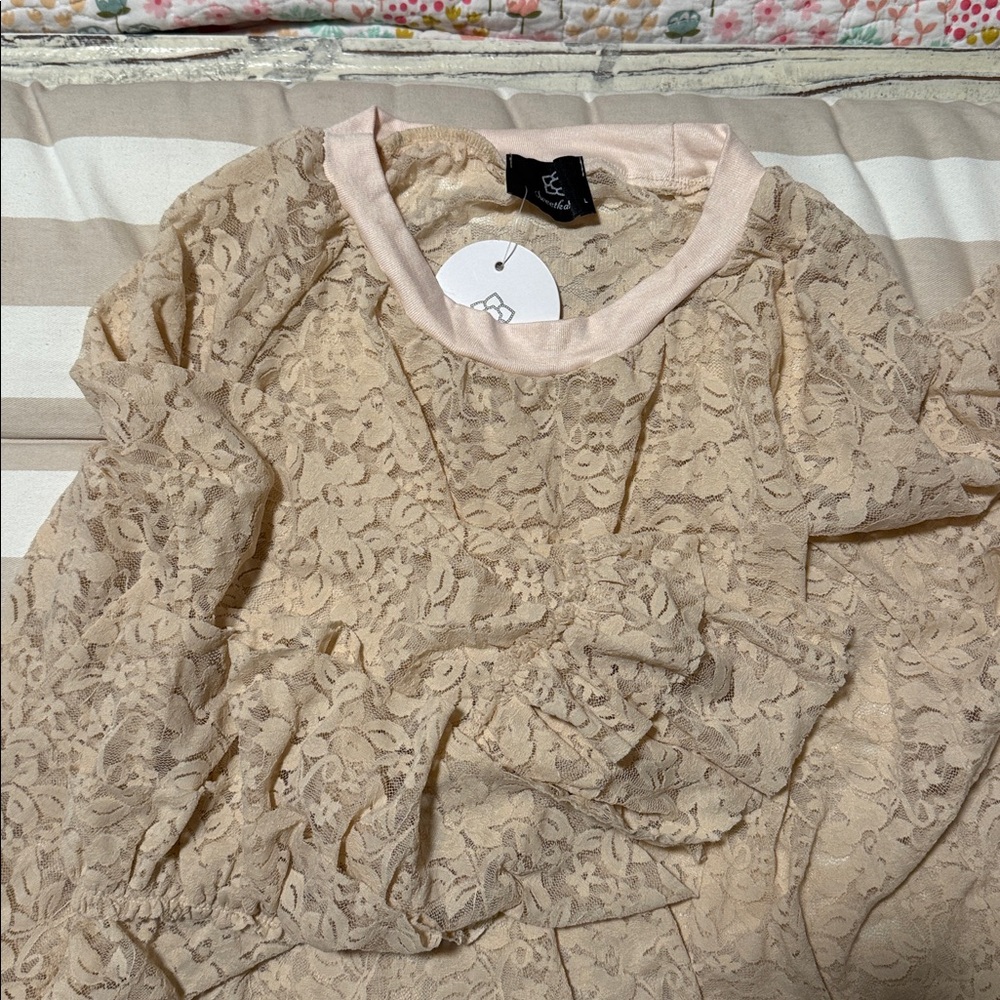 Lace ruffle sleeve tunic/dress - Picture 8 of 8
